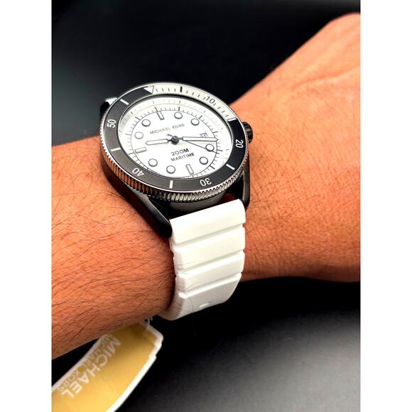 Michael Kors MK9159 Maritime 42mm White Silicone Strap Mens Dive Style Watch NIB - Picture 13 of 17